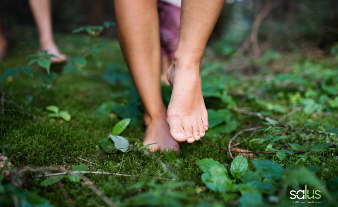 Salus Blog Barefoot Hiking (1)